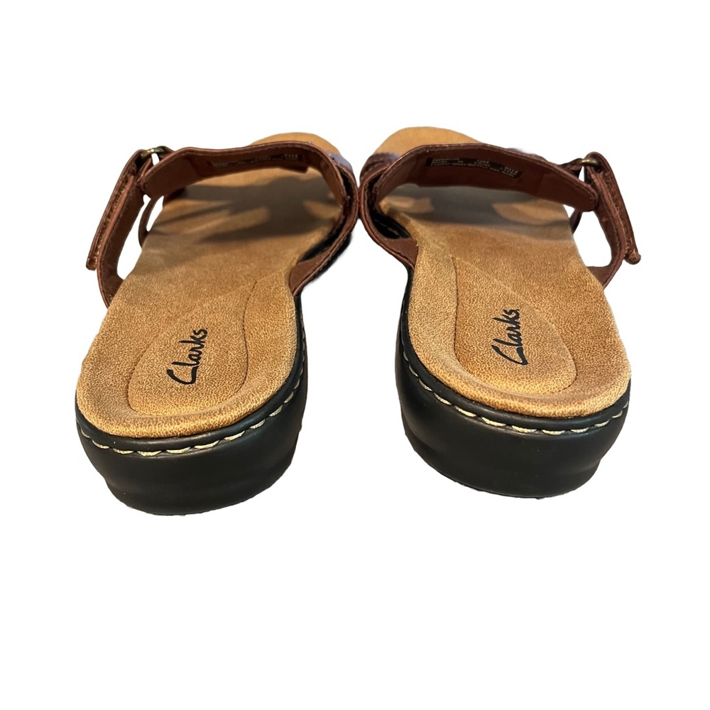 NEW Clarks Womens Brown Leather Comfort Slide Sandals Sz 10 Cushioned Footbed - Picture 2 of 5